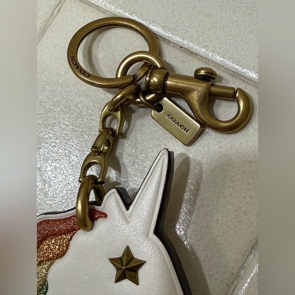 COACH Unicorn Rainbow Glitter Bag Purse Keychain Charm HTF - Picture 6 of 6